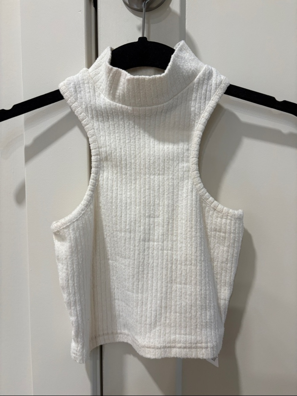 PrettyLittleThing White Ribbed Mock Neck Tank - Picture 1 of 2
